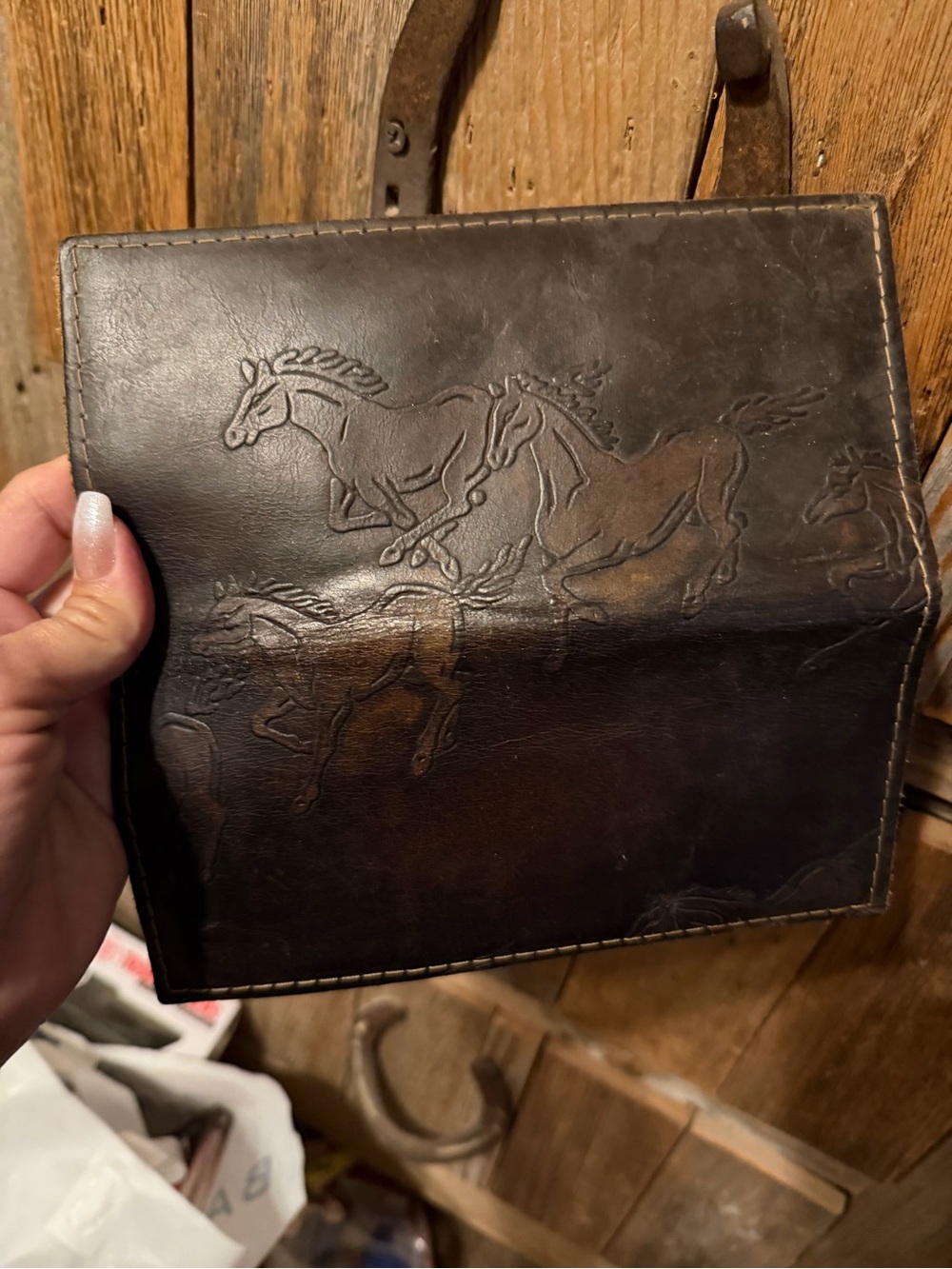 leather wallet like new w/ horses